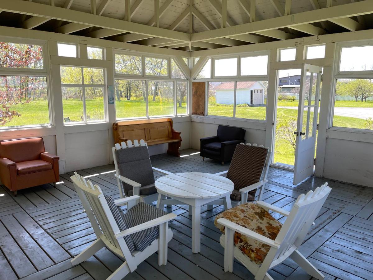 Le Couvent Apartment Sainte Anne-des-Chênes Екстериор снимка