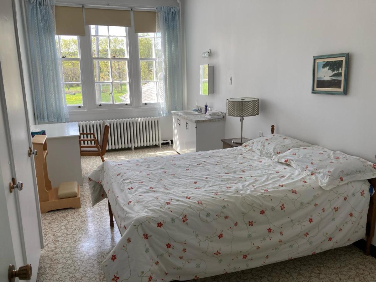 Le Couvent Apartment Sainte Anne-des-Chênes Екстериор снимка