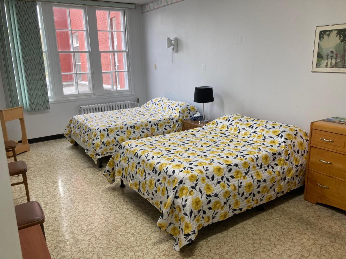 Le Couvent Apartment Sainte Anne-des-Chênes Екстериор снимка